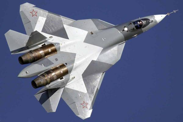 نسل پنجم جنگنده سوخو روسیه به پرواز عایدی (تور روسیه)
